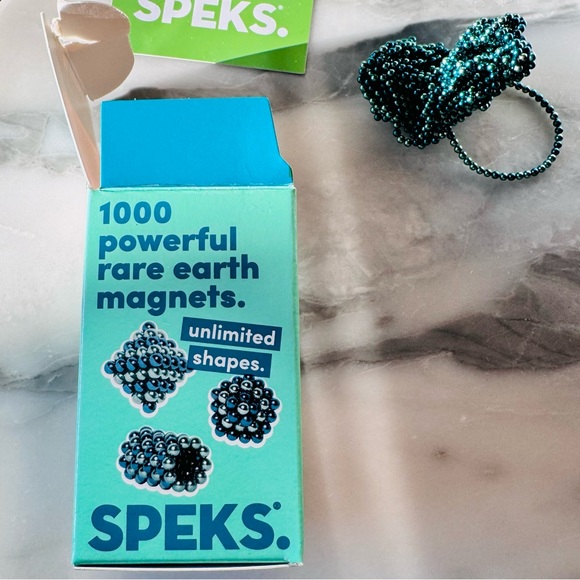 🎄Speks Magnet Putty - RARE COLOR - Picture 5 of 6